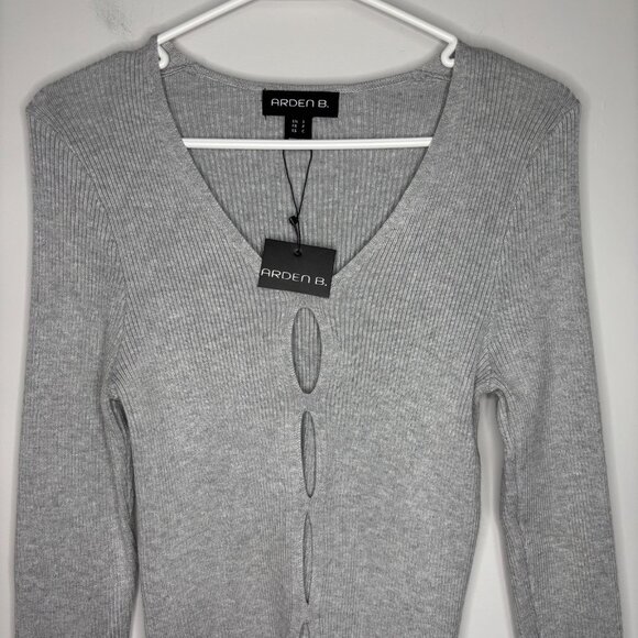 ARDEN B NEW Keyhole Front Sweater Womens S Grey V-Neck Long Sleeve - Picture 1 of 8